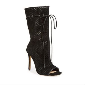 Steve Madden peep toe heel